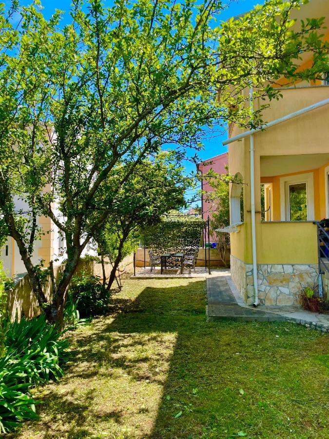 Apartments Vitalia Premantura Buitenkant foto