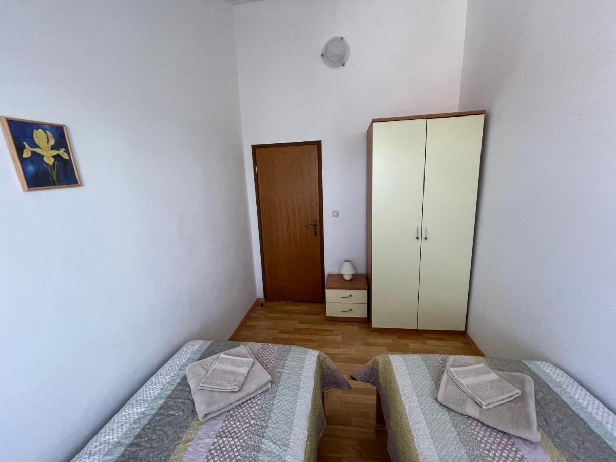 Apartments Vitalia Premantura Buitenkant foto